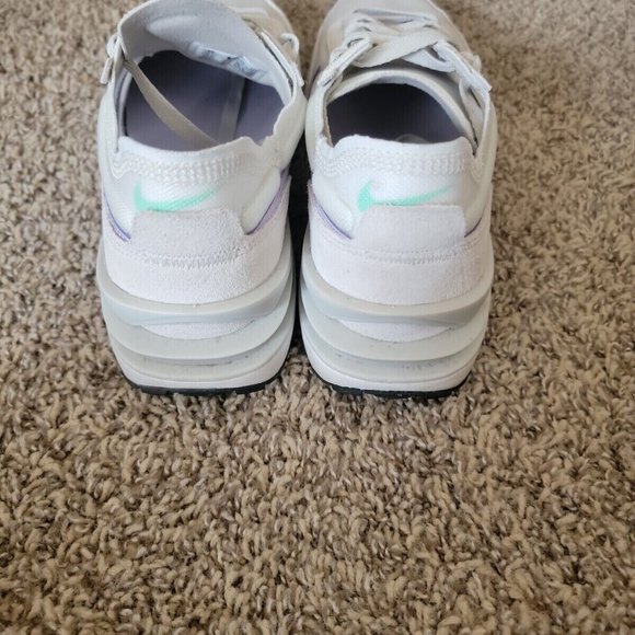 Gently preowned Nike Waffle One Summit White - DC2533-101 Women's size 10 - Picture 3 of 5